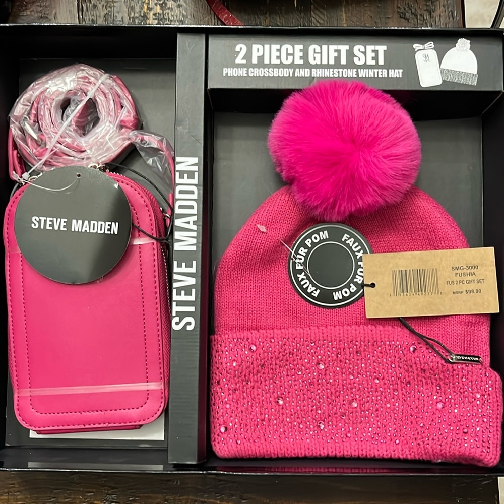 Steve Madden Hot Pink Sparkle Pom Pom hat and matching crossbody purse gift set